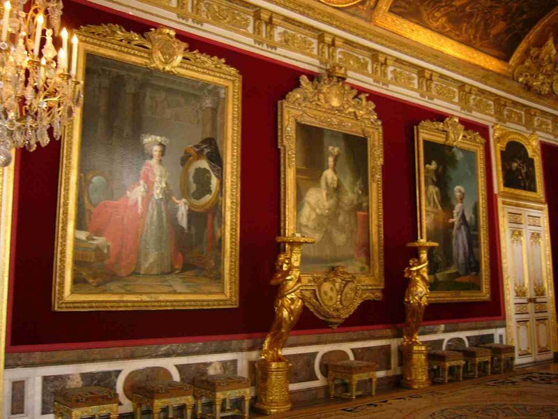 متحف اللوفر من القلعة الملكية إلى اكبر متاحف العالم