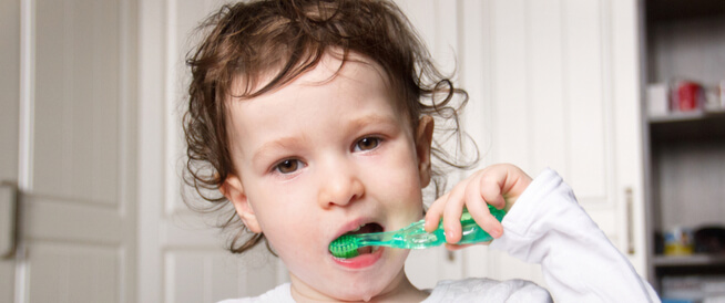 علاج رائحة الفم الكريهة عند الأطفال بالأعشاب