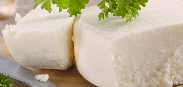 السعرات الحرارية في الجبنة البيضاء