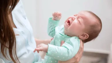 أسباب تقيؤ الرضيع بعد الرضاعة الطبيعية